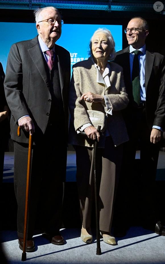 Le roi Albert II et la reine Paola assistent à l'inauguration officielle de l'Institut Roi Albert II aux Cliniques universitaires Saint-Luc à Woluwe-Saint-Lambert, le 25 septembre 2025. D'ici fin septembre 2025, ce nouvel institut regroupera toutes les activités d'oncologie et d'hématologie, à proximité immédiate du bâtiment principal des Cliniques universitaires Saint-Luc. © Photonews / Bestimage