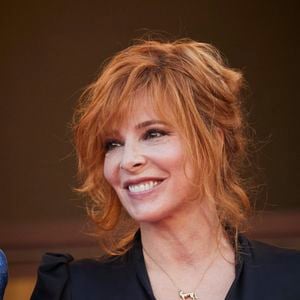 Mylène Farmer - Montée des marches du film "OSS 117 : Alerte rouge en Afrique Noire" lors du 74ème Festival International du Film de Cannes, le 17 juillet 2021.
© Borde-Jacovides-Moreau / Bestimage