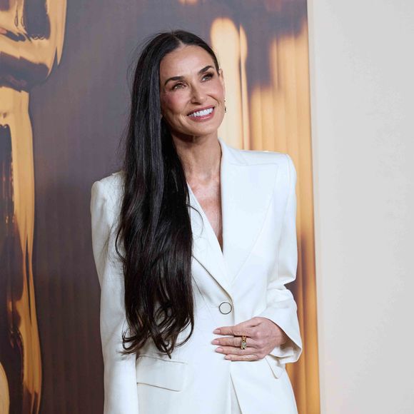 Des experts ont pu lire sur ses lèvres et son langage corporel.

Demi Moore au diner des nominés des Oscars 2025 à Los Angeles.  

Photo Press Service / BESTIMAGE