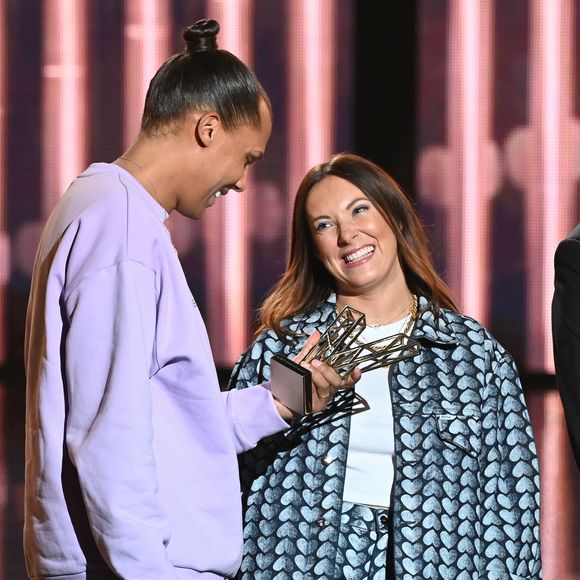 Amoureux depuis de nombreuses années, Stromae et Coralie Barbier se sont mariés au Martin's Patershof, une église transformée en hôtel à Malines, en Belgique

Le chanteur Stromae (Artiste masculin et Album "Multitude") avec sa femme Coralie Barbier lors de la 38ème cérémonie des Victoires de la musique à la Seine musicale de Boulogne-Billancourt, France © Coadic Guirec/Bestimage