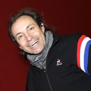 Il s'agit de Philippe Candeloro

Exclusif - Philippe Candeloro - Soirée de l'arbre de Noël de l'association Citéstars au cirque Phénix en présence de 80 enfants défavorisés et maltraités à Paris le 9 janvier 2022. © Cédric Perrin/Bestimage