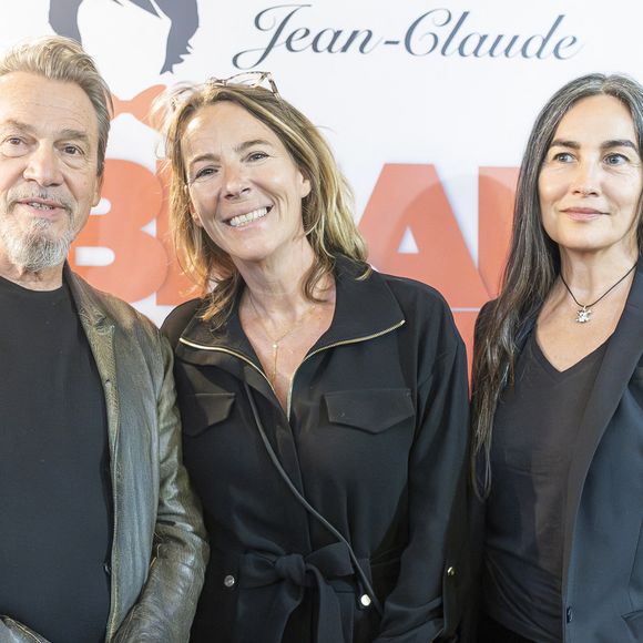 Florent Pagny, Coralie Baroux, Azucena Caamaño - Première de la pièce "Jean-Claude et Josephine, une histoire vraie jamais racontée" au théâtre de Passy à Paris le 16 septembre 2025.

© Benjamin Babiz / Bestimage
