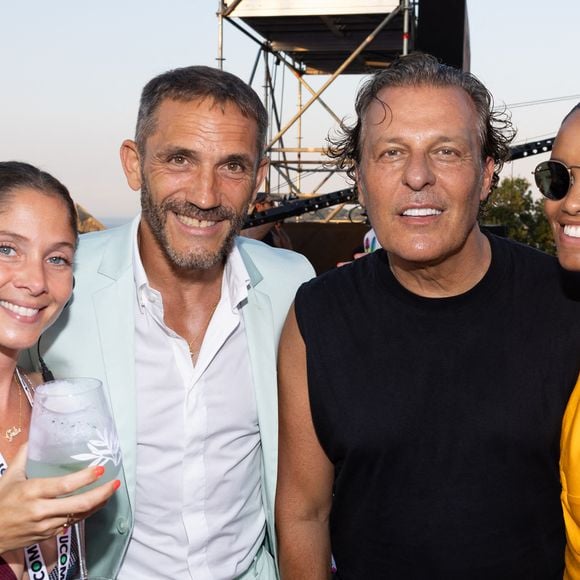Semi-exclusif - Chloe Trombello, Sebastien Jondeau, Jean-Roch et Anais Pedri en backstage de la première édition du "Do You Comedy" à la Citadelle de Saint-Tropez, Côte d'Azur, France, le 29 juin 2025. © Cyril Moreau/Bestimage