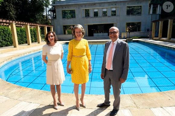 La star de télévision a partagé des photos de sa soeur jeune mariée

Louma Salamé, directrice de la villa Empain et soeur de la journaliste Léa Salamé, Jean Boghossian - La reine Mathilde de Belgique visite l'exposition "Melancholia" à la villa Empain à Bruxelles le 4 juillet 2018
©Photonews / Bestimage