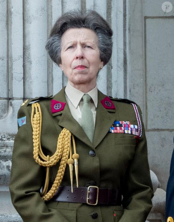 La princesse Anne - La famille royale britannique assiste aux célébrations du 80ème anniversaire de la fin de la Seconde guerre mondiale (VE Day) au balcon de Buckingham Palace à Londres, le 5 mai 2025. © GoffPhotos/Bestimage