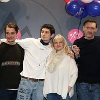 "Je me suis dit qu’on ne l’avait pas perdue" : cet acteur des Tuche révèle les premiers mots d'Isabelle Nanty après sa prise en charge