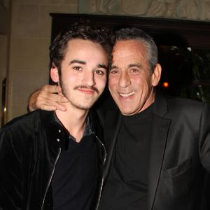 Gaston, le fils de Thierry et Béatrice Ardisson, a dit oui à sa chérie Ximena en juin dernier

Thierry Ardisson et son fils Gaston Ardisson lors du cocktail de lancement du magazine Façade 16 à l'hôtel Costes à Paris, France © Philippe Baldini/Bestimage