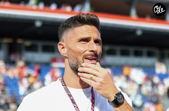 6 juin 2026, Monte-Carlo, Monaco : L'ancien international français de football OLIVIER GIROUD aperçu en train de se détendre dans le paddock après la séance de qualifications du Grand Prix de Formule 1 de Monaco 2026. © Mickael Chavet/ZUMA Press Wire/Bestimage
