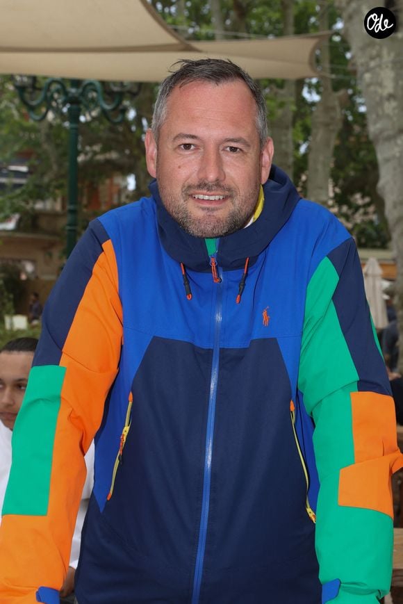 Les Chefs à Saint-Tropez fêtent les producteurs 2026 - David Gallienne membre du jury de la "battle d'Aïoli"place des Lices à Saint-Tropez, le 4 mai 2026.. © Jean-Marc Lhomer/Bestimage