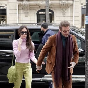 David, Cruz, Harper, Victoria, Brooklyn, Nicola Pletz, Beckham, quittent son hôtel La Reserve et se rendent au restaurant La Maison Blanche Av Montaigne, Fashion week Paris, 4 mars 2023 à Paris, France. Photo par ABACAPRESS.COM