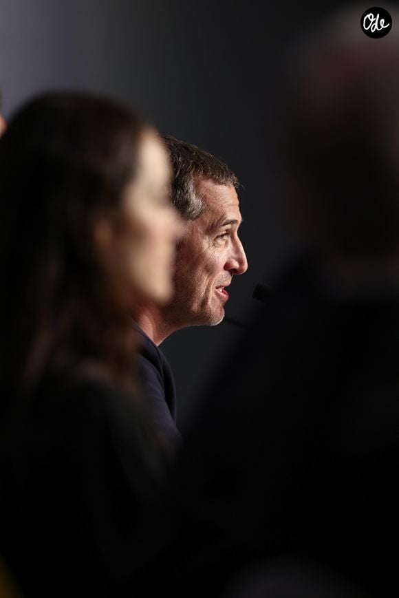 comme ils l'expliquent dans les colonnes de "La Provence".

Marion Cotillard, Guillaume Canet lors de la conférence de presse pour le film Karma lors du 79ème Festival International du Film de Cannes le 16 mai 2026. © Valentina Claret / Pool / Bestimage