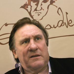 Il est situé en Anjou

Archives - Gerard Depardieu fait la promotion du vin d'Anjou "Chateau de Tigné", fabrique dans sa propriete dans la vallee de la Loire. Le 28 octobre 2007