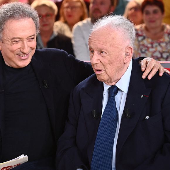 Exclusif -Michel Drucker et Philippe Bouvard - Enregistrement de l'émission Vivement dimanche au studio Gabriel, presentée par M.Drucker, diffusée sur France 3 le 9 octobre 2022.
© Guillaume Gaffiot / Bestimage