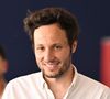 À 35 ans, Vianney vient officiellement de terminer la construction de sa propre cabane. Un projet titanesque réalisé de ses mains durant neuf mois de travail acharné.

Exclusif - Vianney dans la tente VIP lors du Longines Paris Eiffel Jumping au pied de la Tour Eiffel sur le Champ-de-Mars à Paris, France.

© Perusseau-Veeren/Bestimage