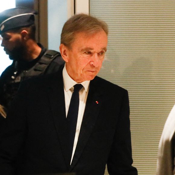 L'établissement proposera une offre très réduite avec seulement dix suites, dont trois duplex et un triplex.

Bernard Arnault, Pdg de LVMH - Bernard Arnault, Pdg de LVMH, et Antoine Arnault quittent le tribunal correctionnel de Paris après un témoignage dans le procès de Bernard Squarcini pour Trafic d'influence au profit de LVMH le 28 novembre 2024.
AGENCE / BESTIMAGE