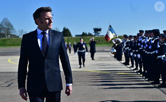 On note depuis quelques années un engouement inédit pour la course à pied en France, qui doit beaucoup aux réseaux sociaux.

Le Président de la République Emmanuel Macron en visite sur la base aérienne 116 "Lieutenant-Colonel Papin" de Luxeuil-les-Bains (Haute-Saône), le 18 mars 2025.
© Christian Liewig / Bestimage