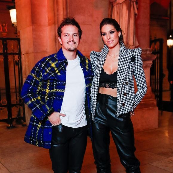 Rétro - Les séparations et divorces de 2022 - Info - Le restaurant de Juan Arbelaez, mari de L. Thilleman, théâtre d'une violente descente de police lors de la soirée du Nouvel An - Exclusif - Juan Arbelaez et sa femme Laury Thilleman - People au défilé Etam Live Show 2021 à l'Opéra Garnier à Paris le 4 octobre 2021.

© Cyril Moreau / Rachid Bellak / Bestimage