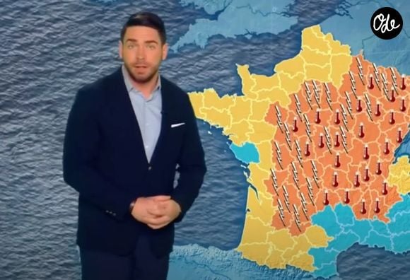 Avant la télévision, il a exercé comme météorologue au sein de l'Armée de l'air.

Capture TF1