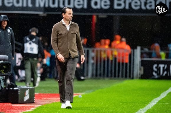 Julien Stephan a entraîné de grandes équipes françaises.

Julien Stéphan (Stade Rennais) lors du match de Ligue 1 française entre le Stade Rennais FC et l'AS Monaco (1-2), disputé au Roazhon Park à Rennes, le 5 octobre 2024.© Baptiste Autissier/Panoramic/Bestimage