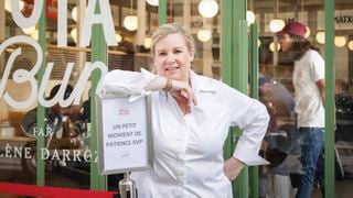 "Bien arrivée au paradis" : Hélène Darroze partage l'adresse de son refuge dans l'une des villes les plus touristiques au monde