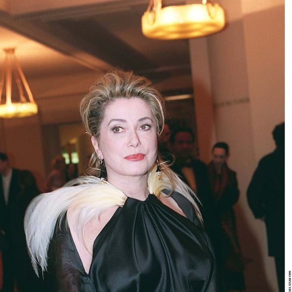 Catherine Deneuve lors des César en 1999
©RINDOFF-GARCIA / BESTIMAGE