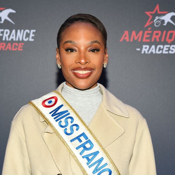 Angelique Angarni Filopon, Miss France 2025 présente à l Hippodrome Paris Vincennes pour remettre au vainqueur le Prix de France, Vincennes, France, le 26 janvier 2025.
26/01/2025-Paris, FRANCE.