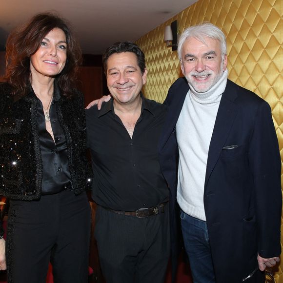 Pascal Praud file le parfait amour avec Catherine, sa compagne, depuis plusieurs années maintenant.

Exclusif - Laurent Gerra entre Pascal Praud et sa compagne Catherine Bancarel - Célébrités au spectacle « Laurent Gerra se met à table ! », à savourer au Casino de Paris, à Paris.
© Bertrand Rindoff / Bestimage