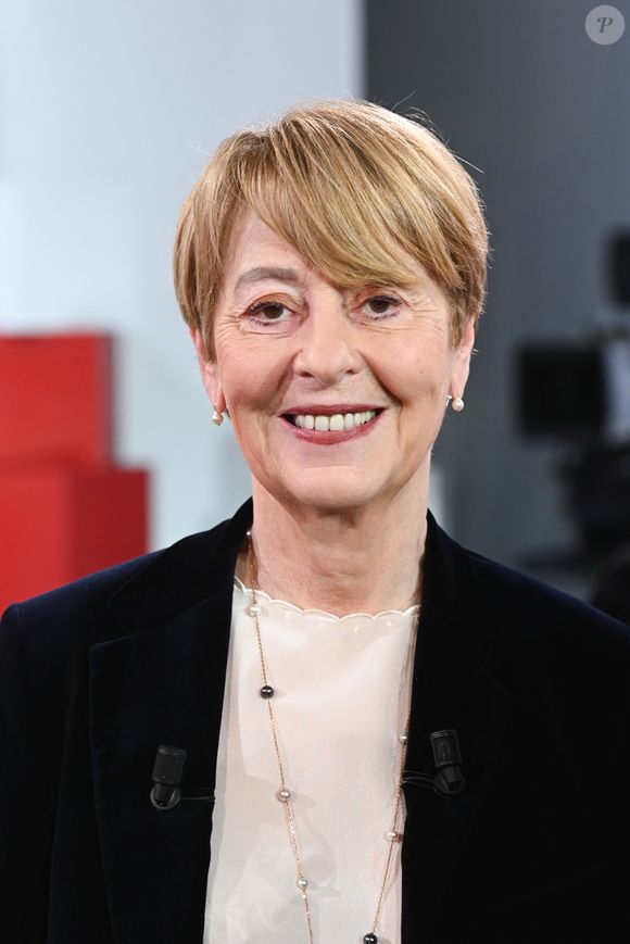 Exclusif - Adeline Hazan lors de l'enregistrement de l'émission "Vivement dimanche" au studio Rive Gauche, présentée par M.Drucker avec une diffusion sur France 3 le 15 mars 2026, à Paris, France, le 4 mars 2026. © Guillaume Gaffiot/Bestimage