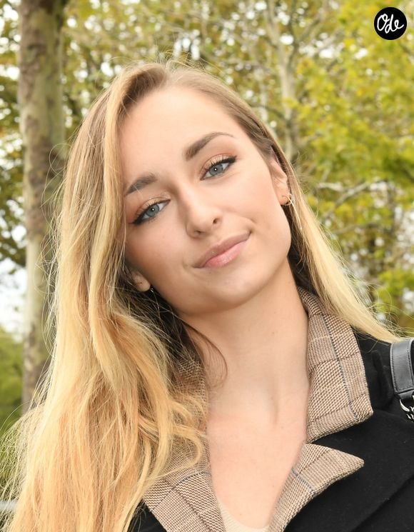 Emma Smet - People au Qatar Prix de l'Arc de Triomphe sur l'hippodrome de Longchamp à Paris le 6 octobre 2019. © Coadic Guirac.Bestimage