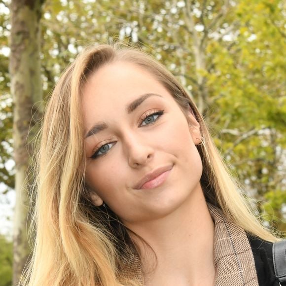 Emma Smet - People au Qatar Prix de l'Arc de Triomphe sur l'hippodrome de Longchamp à Paris le 6 octobre 2019. © Coadic Guirac.Bestimage