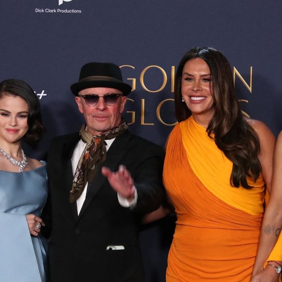 C'est la France qui a été sacrée hier soir, dimanche 5 janvier, puisqu'Emilia Perez, le film de Jacques Audiard a remporté quatre stautettes. 

L'acteur Edgar Ramirez, la chanteuse Selena Gomez, Jacques Audiard, l'actrice Karla Sofia Gascon et l'actrice Zoe Saldana sacrés pour "Emilia Perez - « Emilia Pérez » de Jacques Audiard qui a remporté le prix du meilleur film Beverly Hills, CA  - 82nd Annual Golden Globe Awards