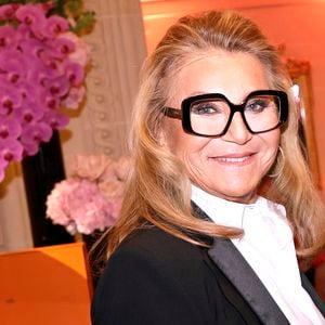 Dès huit heures du matin, elle s'impose ainsi plusieurs séances hebdomadaires de musculation et de cardio à la salle de sport.

Sheila - Soirée de gala pour la Fondation de la Recherche en Physiologie, "Les Stéthos d'Or" au Four Seasons Hôtel George V à Paris le 24 mars 2025. © Cédric Perrin/Bestimage