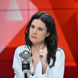 Marine Le Pen lors de l'émission Face à Face avec Apolline de Malherbe organisée par BFM à Paris, France le 6 mai 2024. Photo par Tomas Stevens/ABACAPRESS.COM