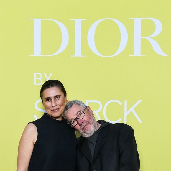 Jasmine Abdellatif Starck, Philippe Starck au photocall "Dior by Strack" lors de la Design Week à Milan, le 17 avril 2023. SGP / BESTIMAGE