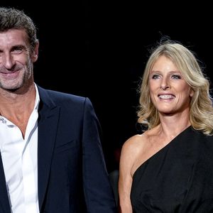 “L’envers des paysages sublimes, des photos magnifiques, la réalité du voyage c’est aussi les heures interminables à attendre”, écrit Karin Viard

Karin Viard et son mari Manuel Herrero lors de la cérémonie d’ouverture de la 15ème édition du Festival du film Lumière à Lyon, du 15 au 22 octobre 2023. Le festival rend, cette année, hommage à  W.Wenders, cinéaste allemand qui recevra le lauréat d’honneur pour son oeuvre. Lyon le 14 octobre 2023.
© Sandrine Thesillat / Panoramic / Bestimage