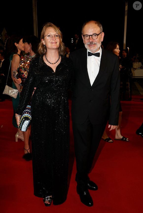 Anna Novion et son mari Jean-Pierre Darroussin - Montée des marches du film " Rapito (L'enlèvement) " lors du 76ème Festival International du Film de Cannes, au Palais des Festivals à Cannes. Le 23 mai 2023
© Jacovides-Moreau / Bestimage