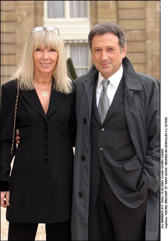 Michel Drucker et Dany Saval à l'Elysée en 2004. COADIC GUIREC / BESTIMAGE