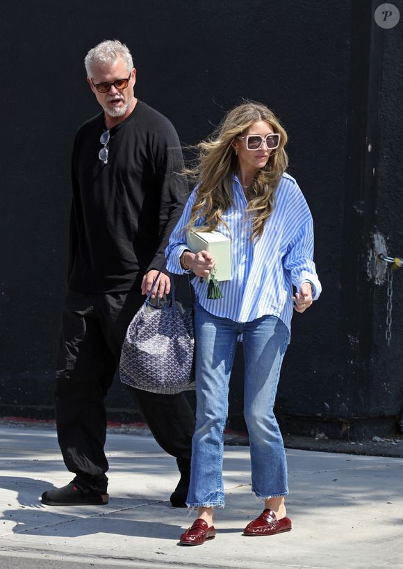 Exclusif - Eric Dane et Rebecca Gayheart ont eu une conversation après que l'acteur a été vu la veille avec sa compagne présumée Priya Jain à Los Angeles @Backgrid USA / Bestimage