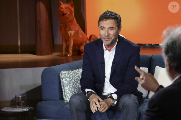 Exclusif - Bernard Montiel, sur plateau de la nouvelle émission "Animalement Vôtre" présentée par Bernard Montiel et diffusée le 7 décembre sur France 3, à Paris, France, le 7 octobre 2025. © Jack Tribeca/Bestimage