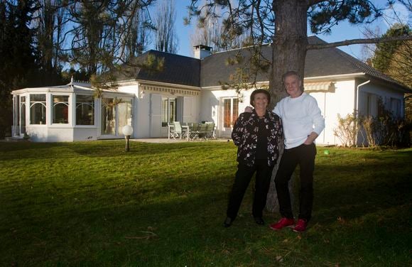 Herbert Leonard et sa femme Cléo chez eux à Barbizon le 2016/12/2016 JLPPA / Bestimage