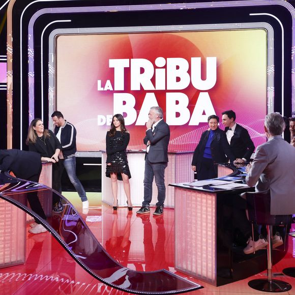 Nouvelle vie pour un ancien chroniqueur de Cyril Hanouna.

Exclusif - Valérie Benaim, Raymond Aabou, Carla Bahia, Jean-Michel Maire, Danielle Moreau, Jordan Deluxe, Cyril Hanouna, sur le plateau de l’émission « TPMP » présentée par C.Hanouna et diffusée en direct sur Youtube et sur toutes les box (SFR, FREE, Bouygues, MyCanal etc), Paris, France. © Jack Tribeca / Bestimage