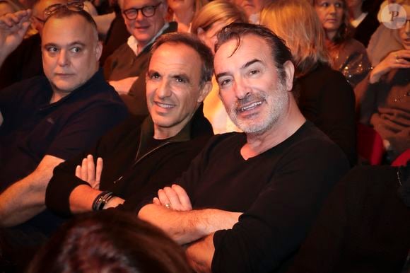 Nikos Aliagas et Jean Dujardin le dimanche 15 février à l'Olympia
Photo par Jack Tribeca/Bestimage