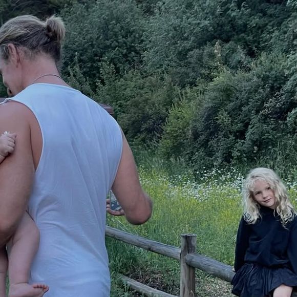 Kimberly Van Der Beek a partagé des images inédites de son époux, trois mois après son décès. Capture d'écran Instagram