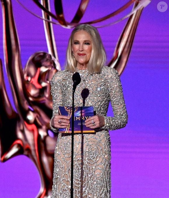 Catherine O'Hara apparaît sur scène lors de la 76e cérémonie annuelle des Primetime Emmy Awards au Peacock Theater à Los Angeles, CA, USA, le dimanche 15 septembre 2024. Photo by Jim Ruymen/UPI/ABACAPRESS.COM