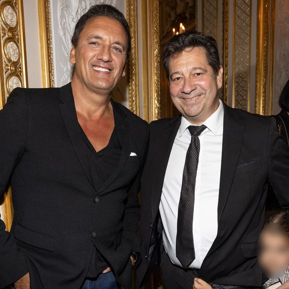 Exclusif - Dany Brillant et Laurent Gerra et sa fille Célestine - Laurent Gerra reçoit la légion d’honneur de la part du grand chancelier F. Lecointre en présence de la première dame, B. Macron au Palais de la Légion d'honneur à Paris le 29 septembre 2025. © Cyril Moreau/Bestimage