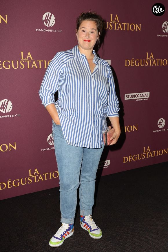 Éloïde Poux assiste à la première du film « La Dégustation Paris » à l'UGC Bercy, le 29 août 2022 à Paris, en France. Photo : Nasser Berzane/ABACAPRESS.COM