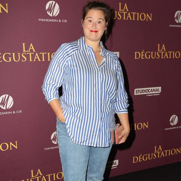Éloïde Poux assiste à la première du film « La Dégustation Paris » à l'UGC Bercy, le 29 août 2022 à Paris, en France. Photo : Nasser Berzane/ABACAPRESS.COM