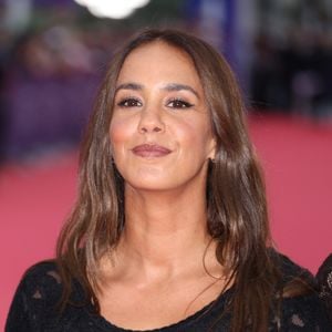 Elle y a désormais ses habitudes, des amis et y trouve un vrai lieu de ressourcement. 

Alice Belaïdi  - Arrivées à la soirée d'ouverture de la 50ème édition du Festival du Cinema Américain de Deauville, France, le 6 septembre 2024. © Denis Guignebourg/BestImage