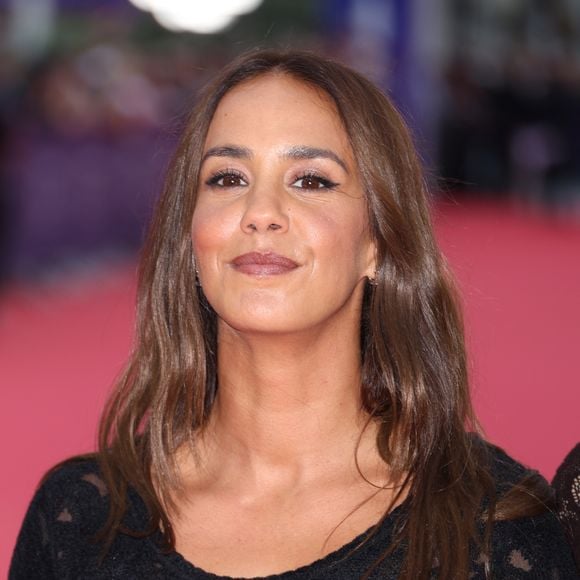 Elle y a désormais ses habitudes, des amis et y trouve un vrai lieu de ressourcement. 

Alice Belaïdi  - Arrivées à la soirée d'ouverture de la 50ème édition du Festival du Cinema Américain de Deauville, France, le 6 septembre 2024. © Denis Guignebourg/BestImage