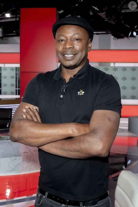 La mère de ses enfants Roman (2004) et Bonnie (2007)

Exclusif - MC Solaar (Claude M'Barali) - Enregistrement de l'émission "Clique", présentée par Mouloud Achour et diffusée en clair sur Canal +. Jack Tribeca / Bestimage